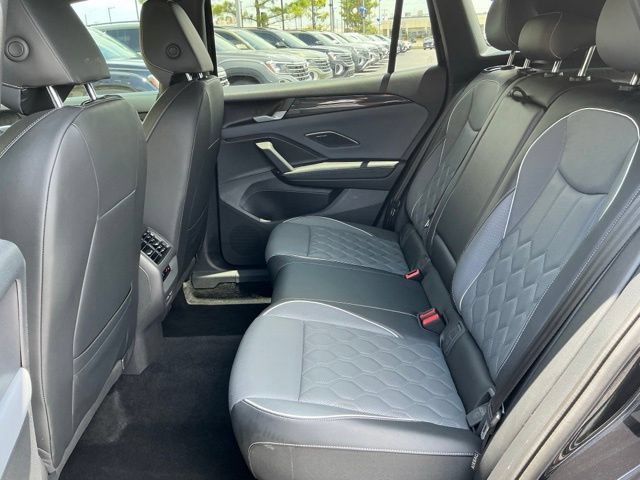 Certified 2025 Volkswagen Tiguan SEL R-Line AWD/4WD image 17