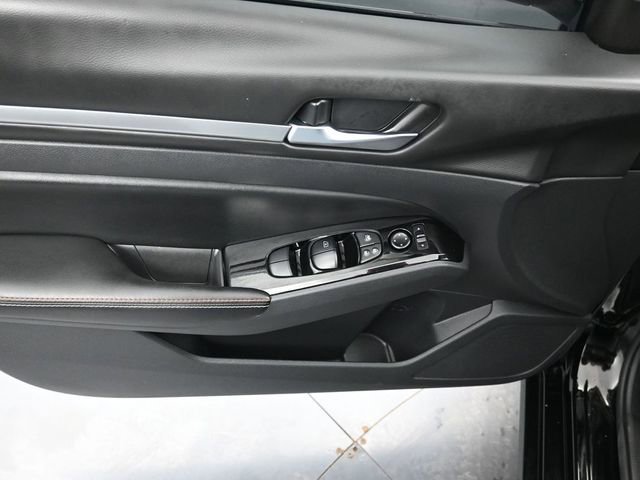 Used 2024 Nissan Altima 2.5 SR w/ SR Premium Package image 28