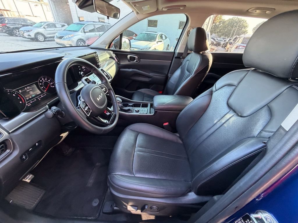 Certified 2023 Kia Sorento S w/ Panoramic Sunroof Package FWD image 18