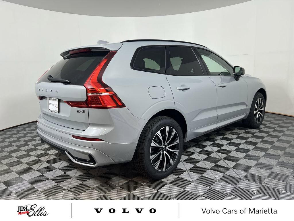 New 2025 Volvo XC60 B5 Core w/ Climate Package image 8