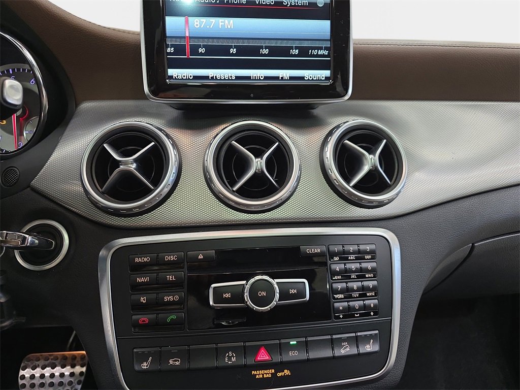 Used 2015 Mercedes-Benz GLA 250 4MATIC image 23