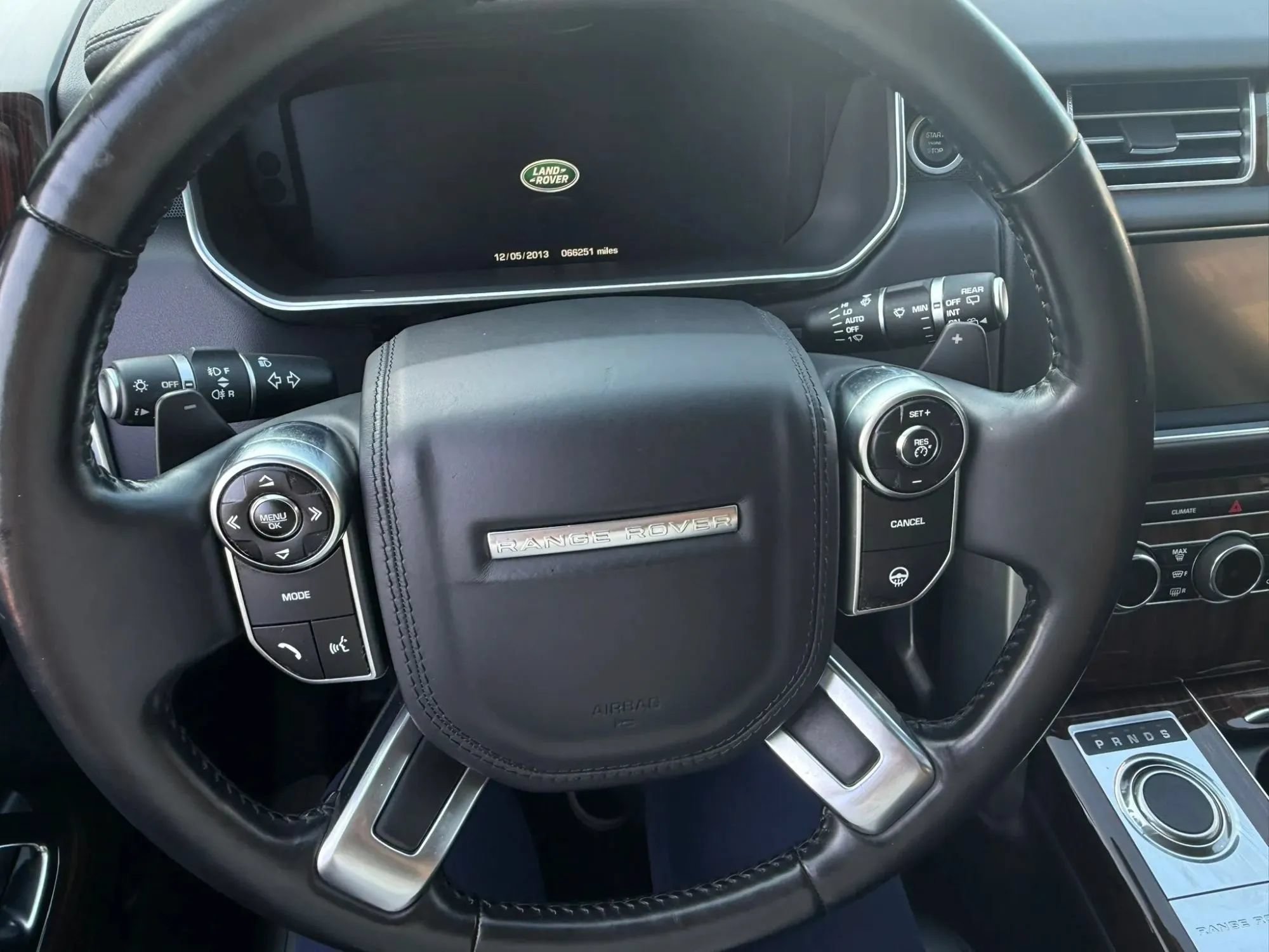 Used 2015 Land Rover Range Rover AWD/4WD image 35