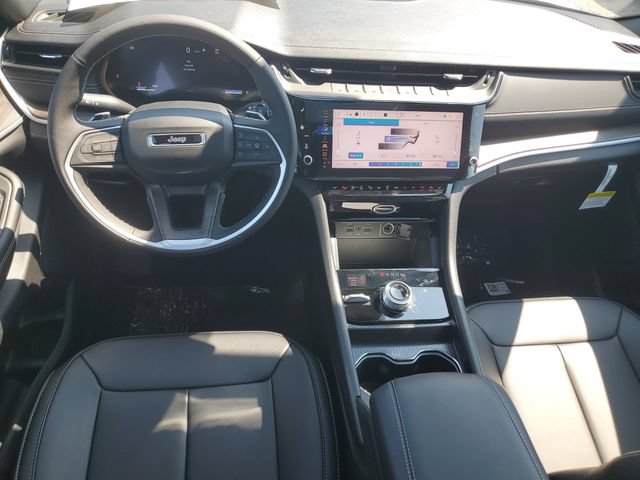 New 2026 Jeep Grand Cherokee L Limited w/ Limited Altitude Package AWD/4WD image 14