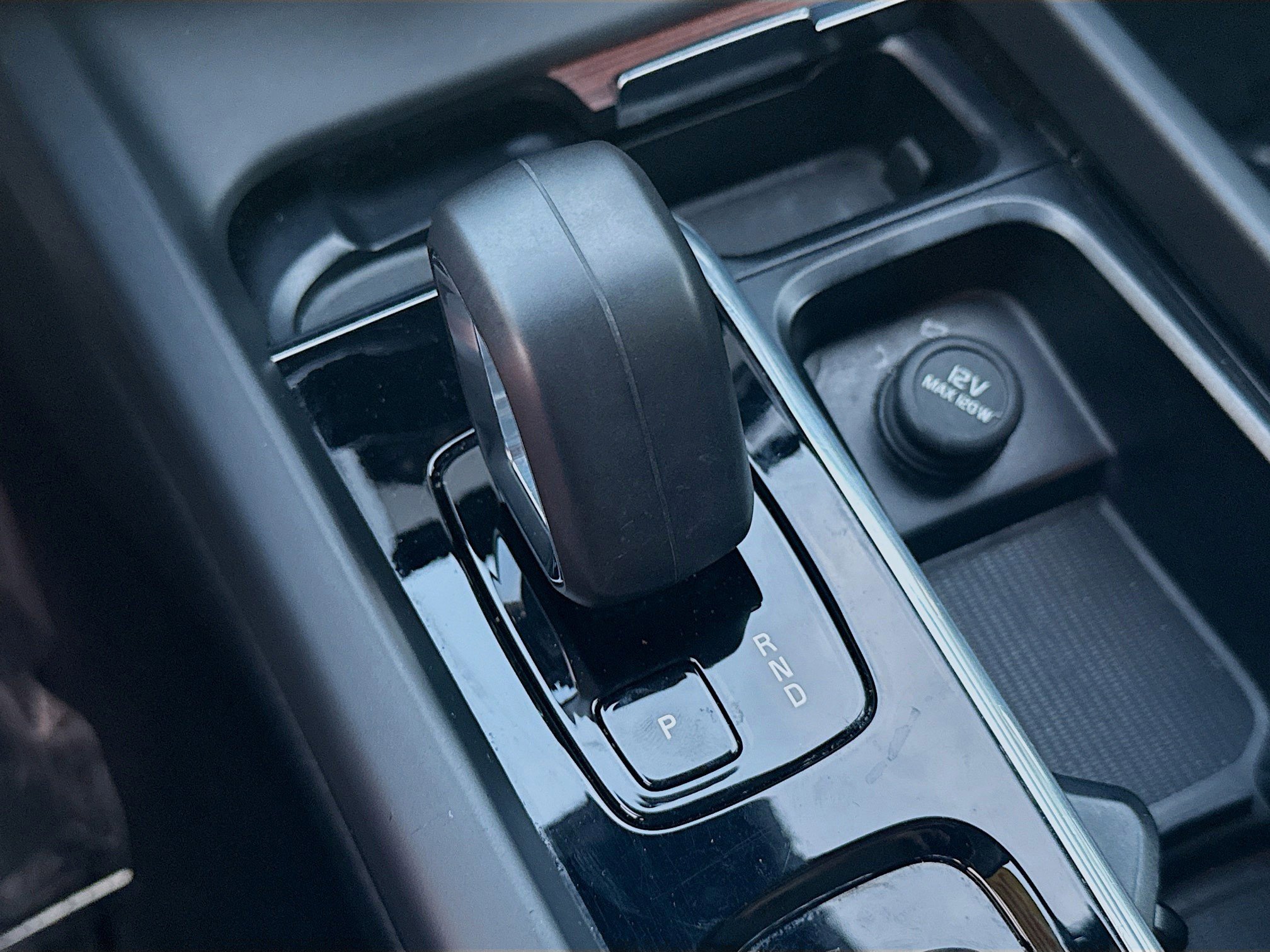 Used 2024 Volvo XC60 B5 Plus image 14