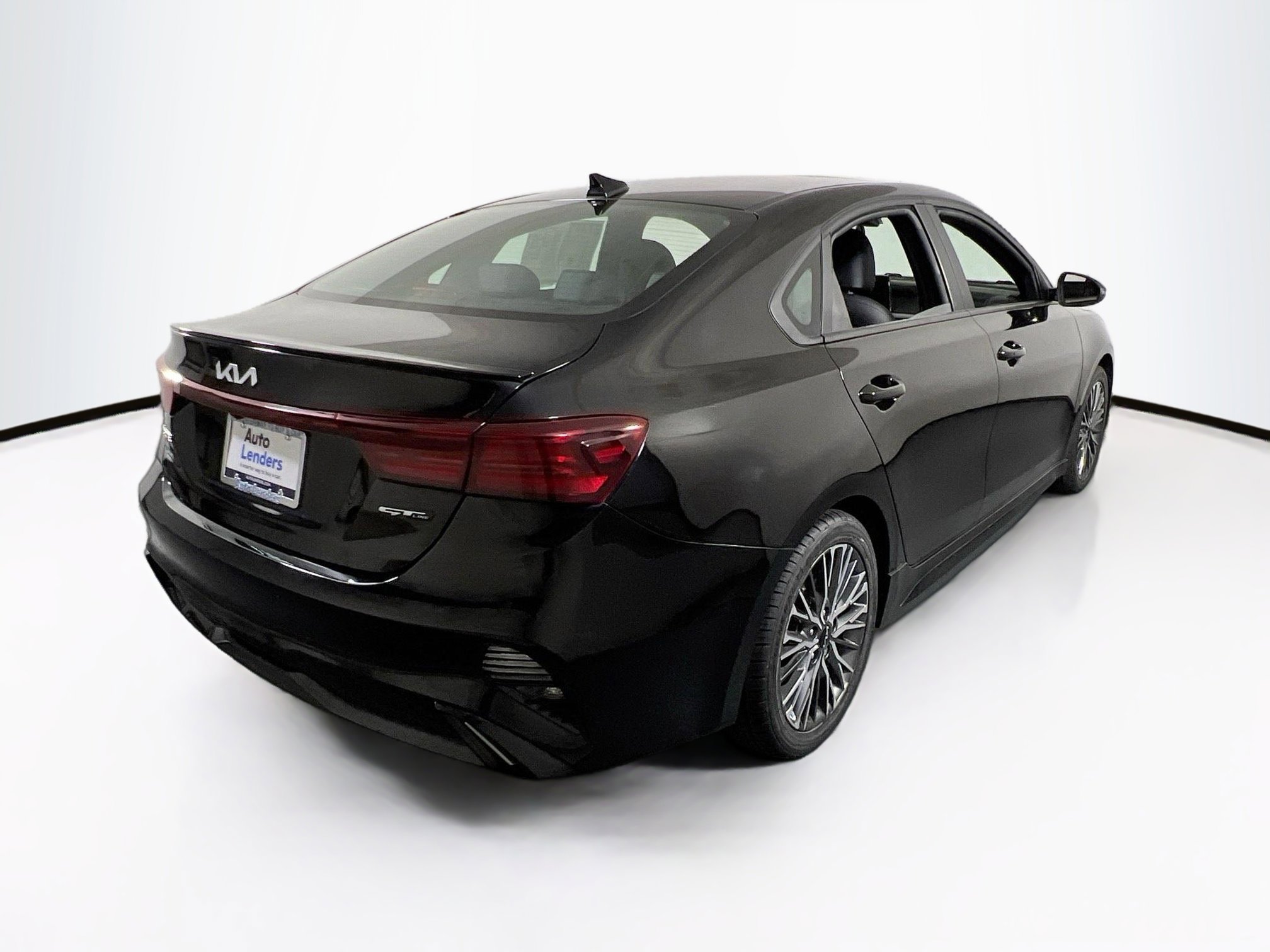 Used 2023 Kia Forte GT-Line w/ GT-Line Premium Package image 5