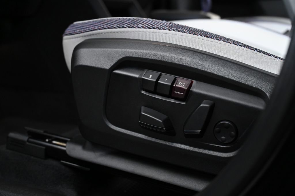 Certified 2025 MINI Cooper Countryman S w/ Comfort Package Max image 24