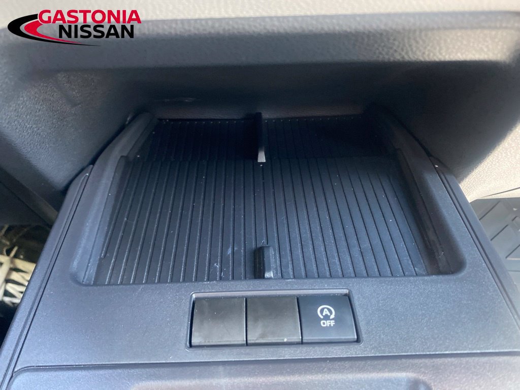 Used 2026 Toyota Corolla Cross L FWD image 30