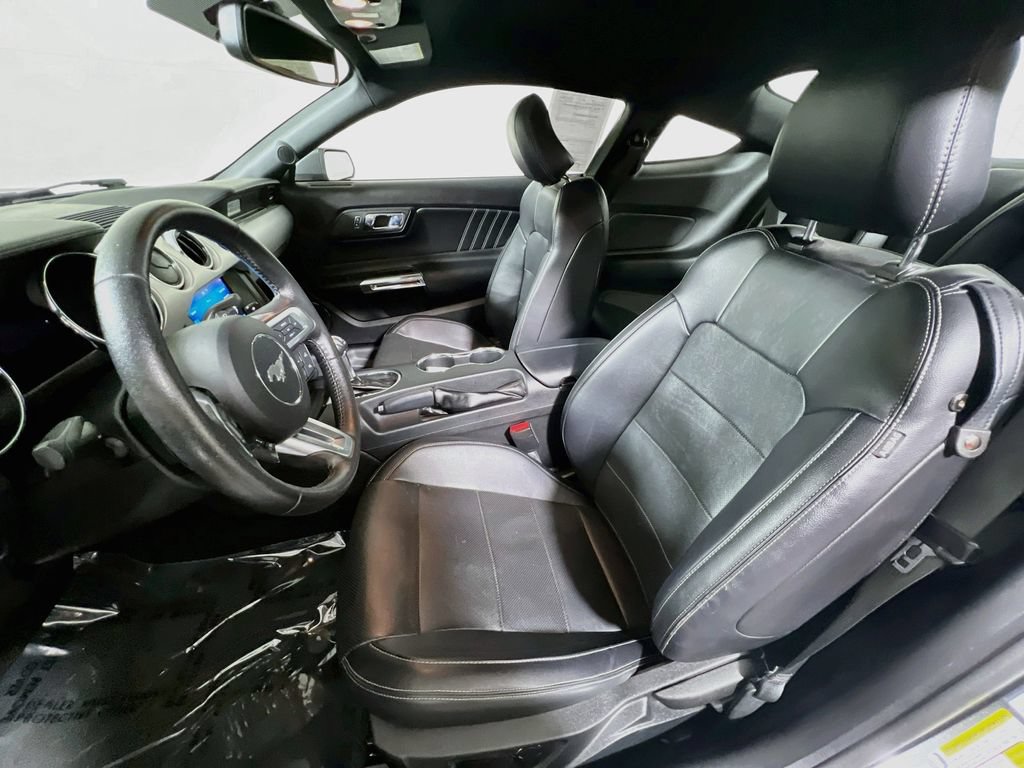 Used 2016 Ford Mustang GT Premium w/ Equipment Group 401A RWD image 17