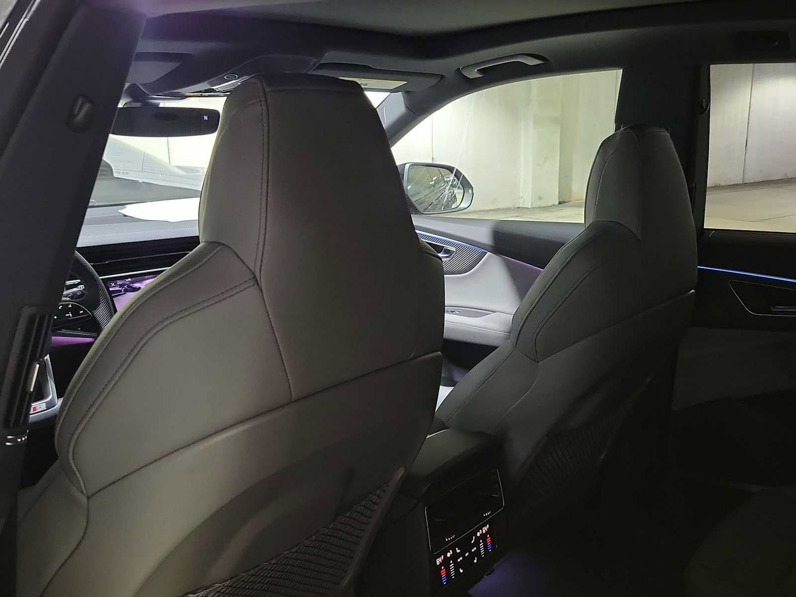 New 2026 Audi SQ8 Premium Plus AWD/4WD image 14