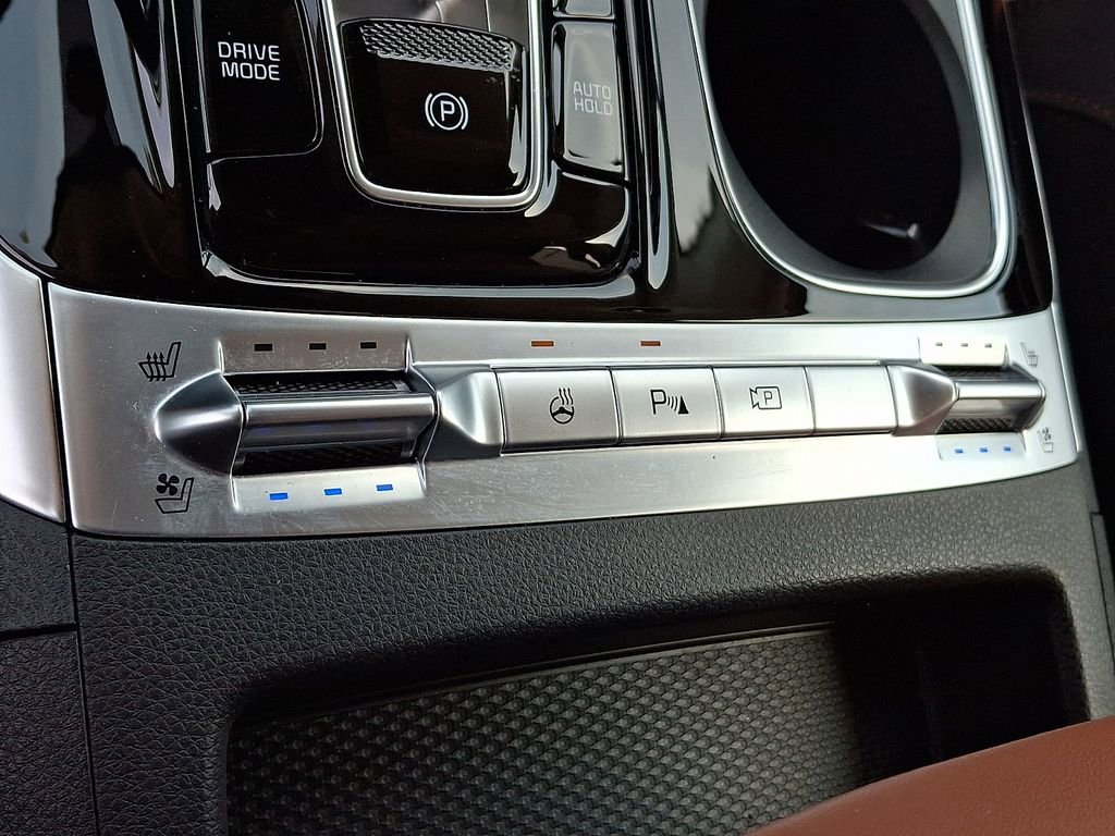 Used 2024 Kia Carnival SX Prestige FWD image 26