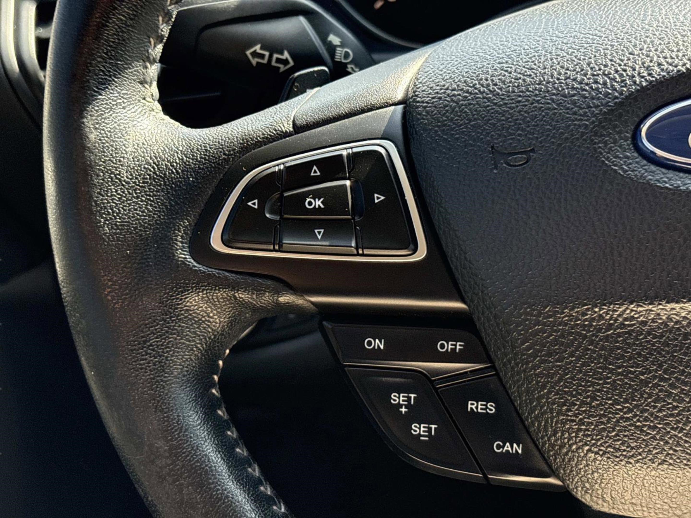 Used 2017 Ford Escape SE w/ Equipment Group 201A image 25