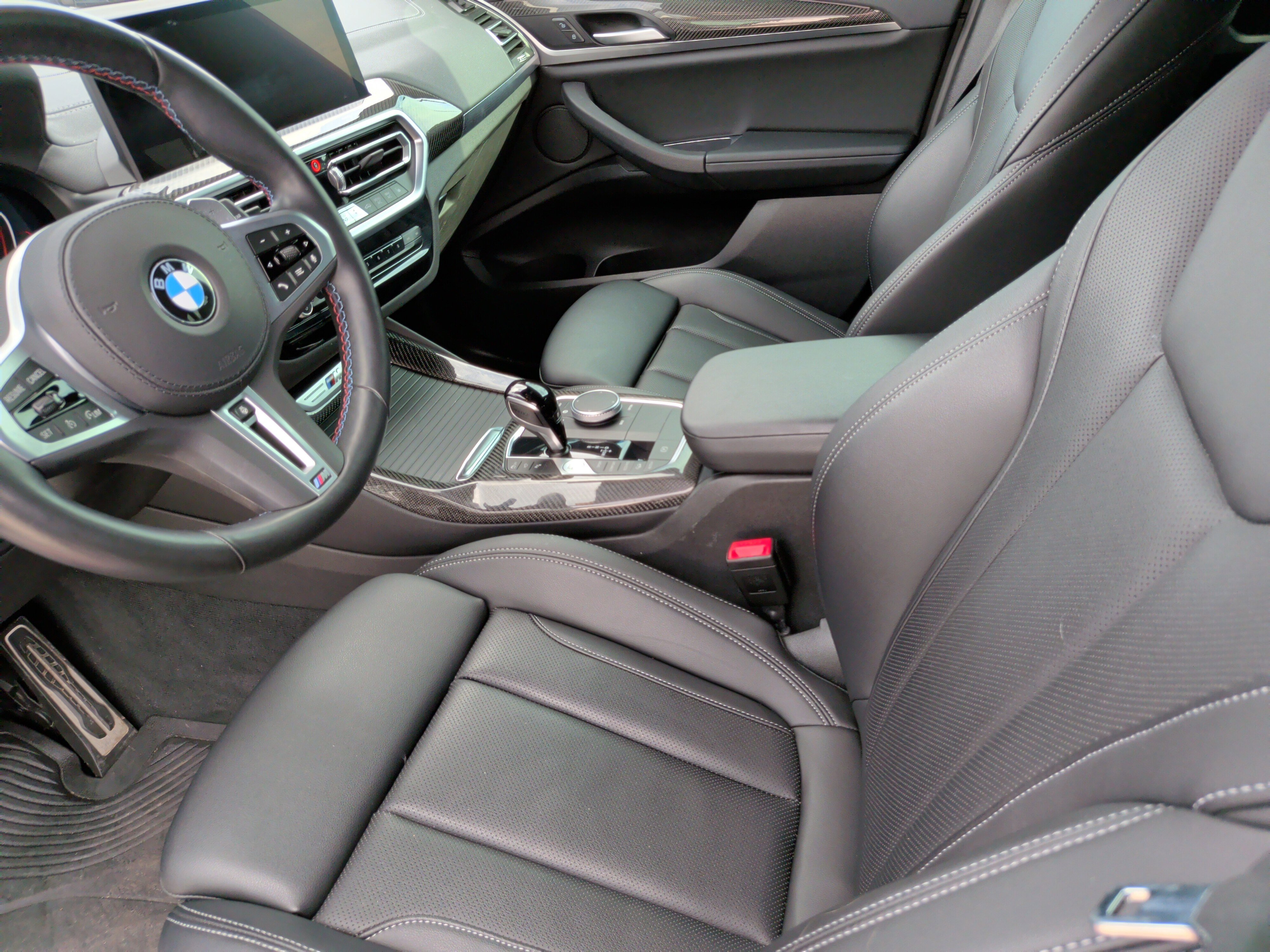 Used 2024 BMW X3 M40i w/ Premium Package image 27