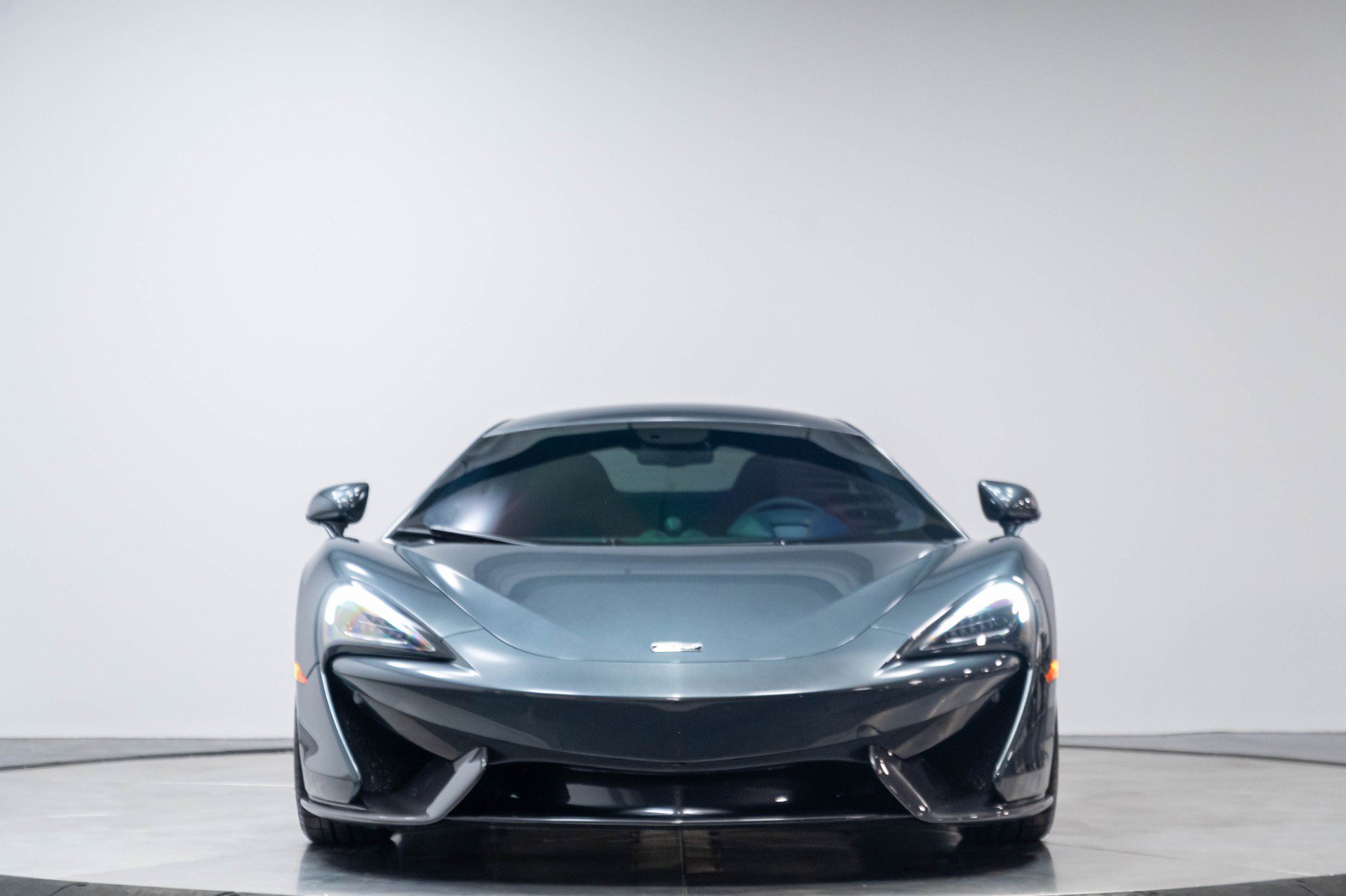 Used 2019 McLaren 570S Coupe RWD image 45