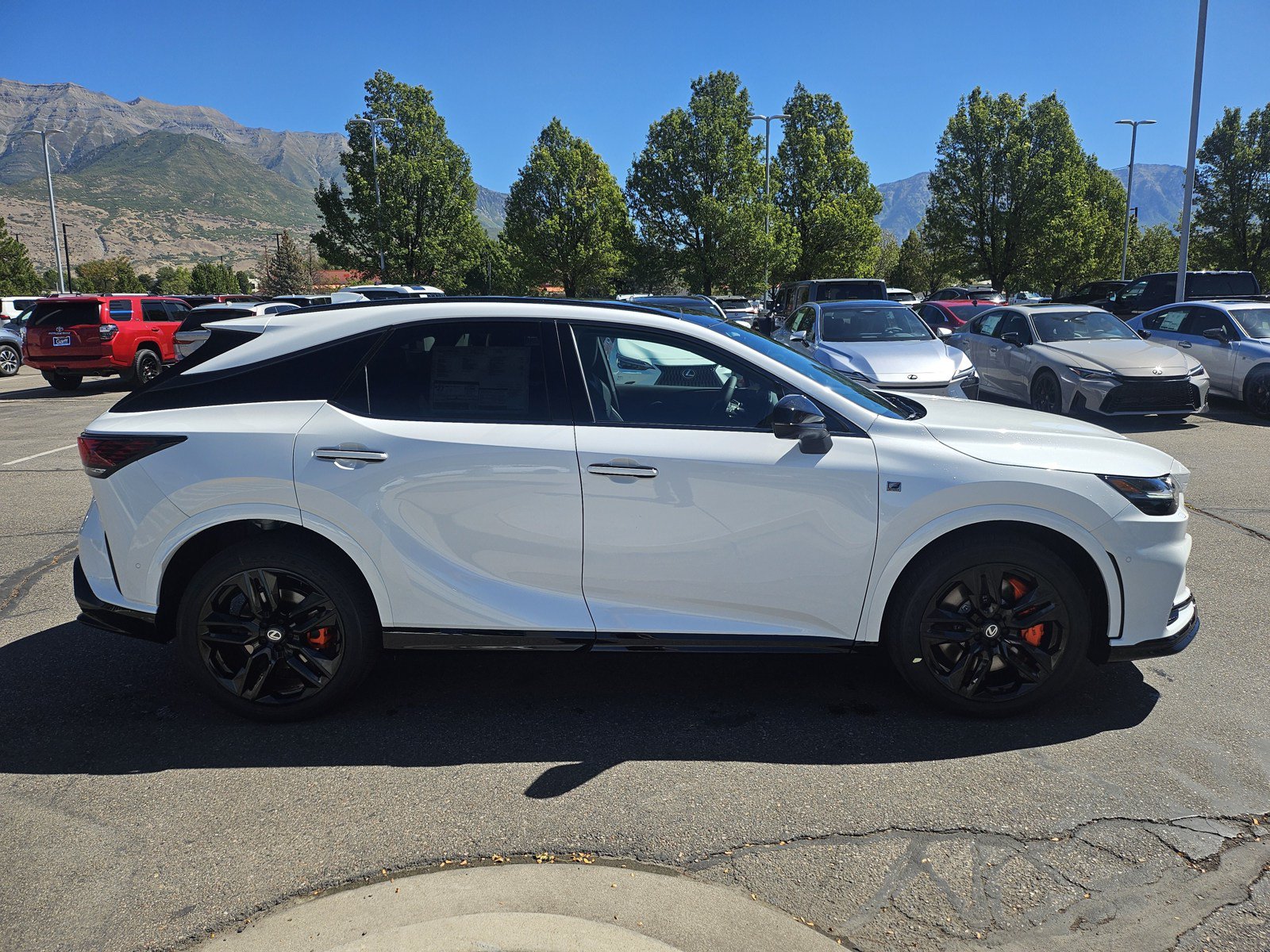 New 2026 Lexus RX 500h F Sport w/ Appearance Package AWD/4WD image 4