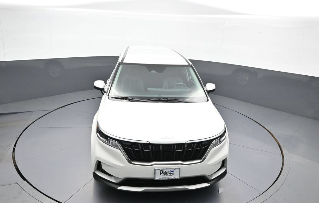 Certified 2024 Kia Carnival LX FWD image 34