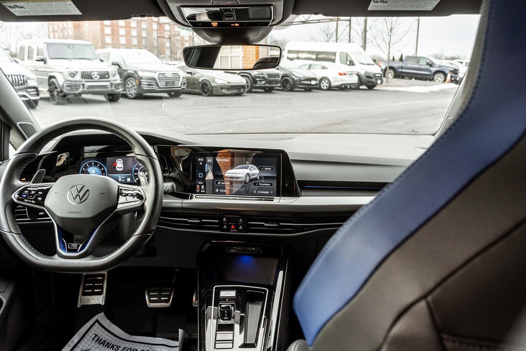 Used 2024 Volkswagen Golf R image 9