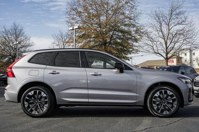 New 2026 Volvo XC60 B5 Plus w/ Protection Package Premier image 3
