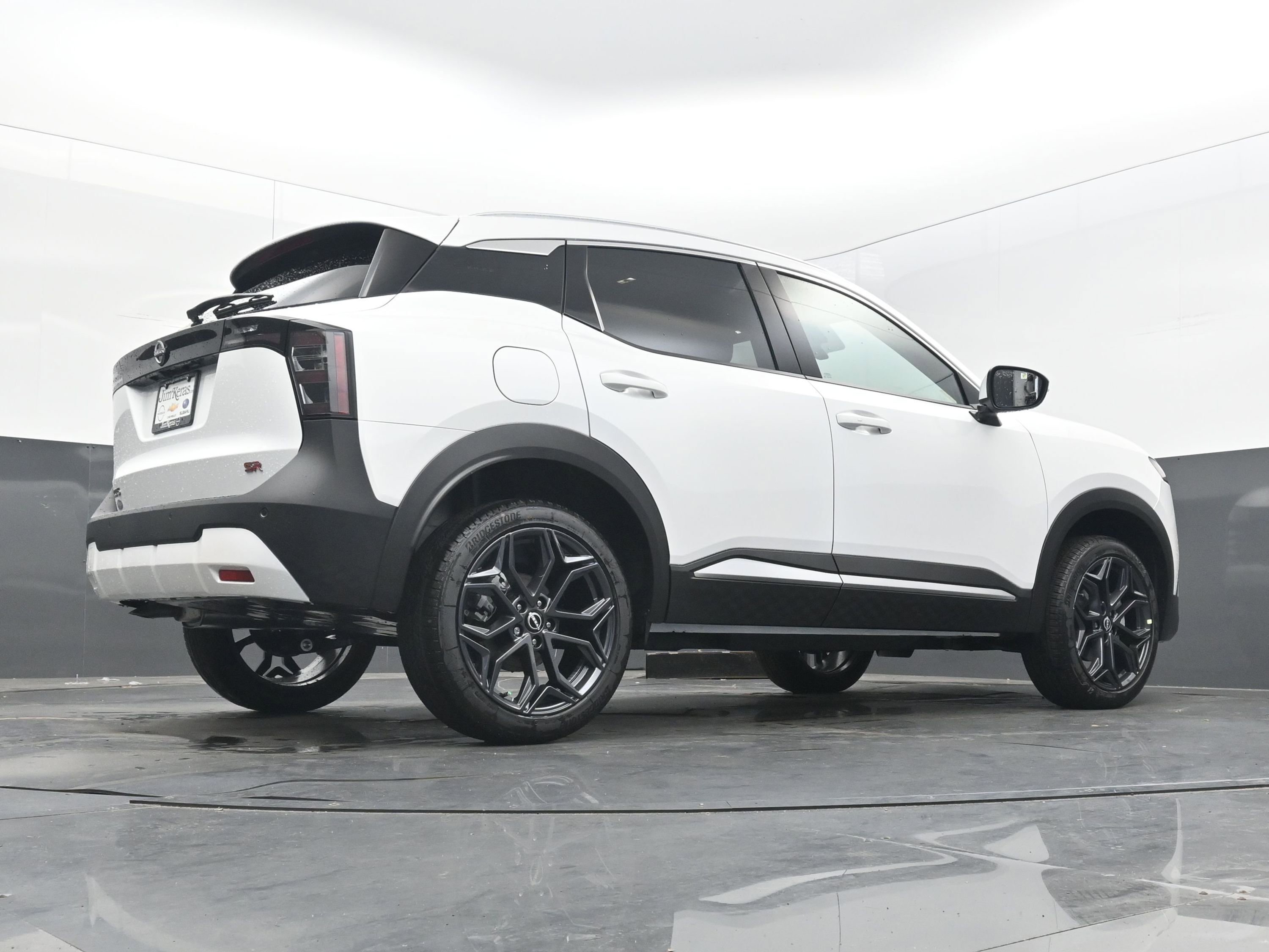 New 2025 Nissan Kicks SR image 39