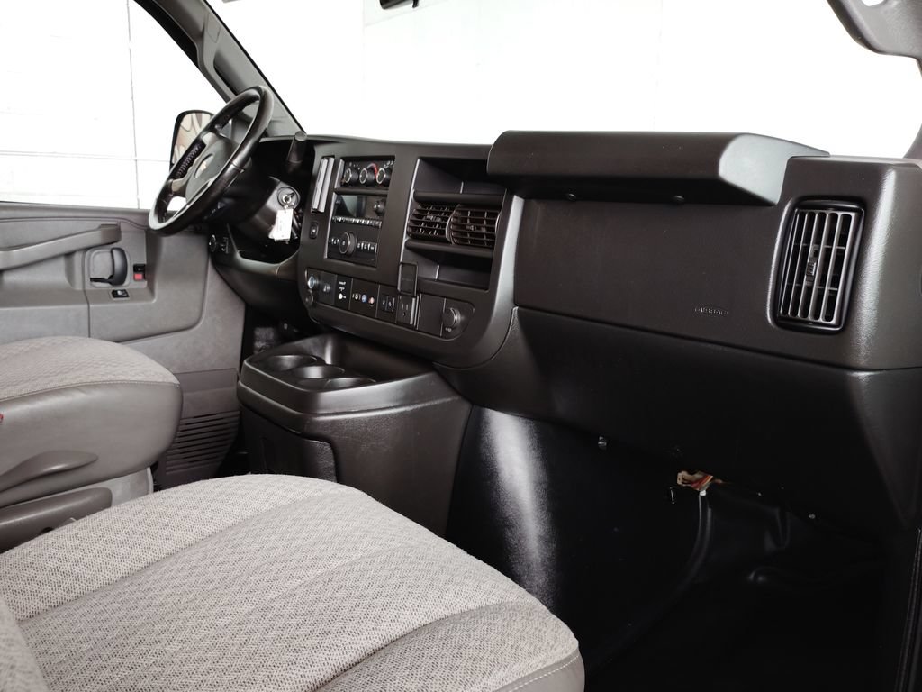 Used 2019 Chevrolet Express 2500 w/ Driver Convenience Package RWD image 11