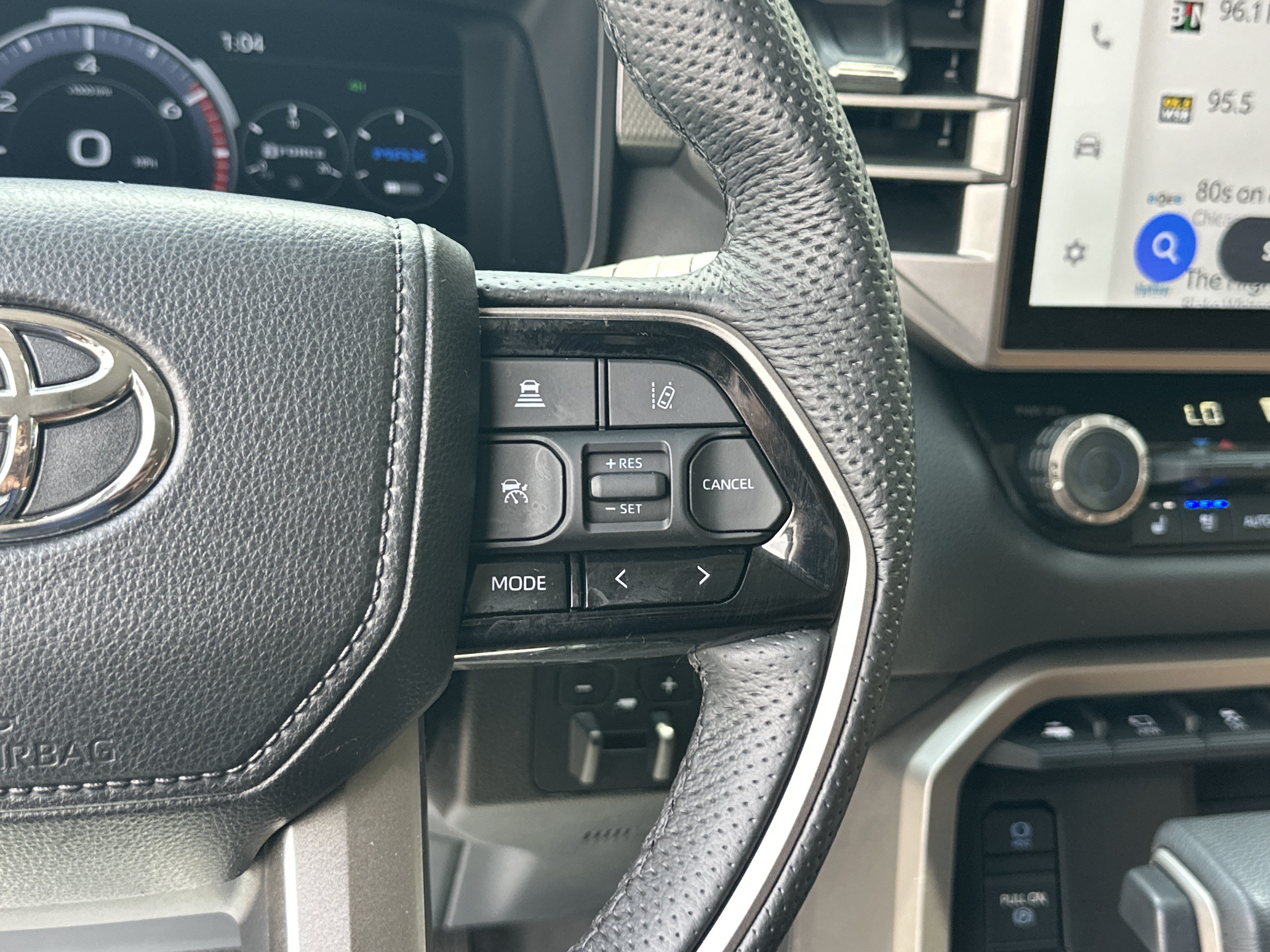 Used 2024 Toyota Sequoia Limited w/ Tow Technology Package AWD/4WD image 30