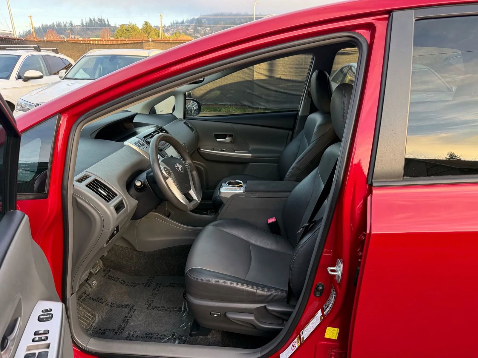 Used 2012 Toyota Prius V Five image 9
