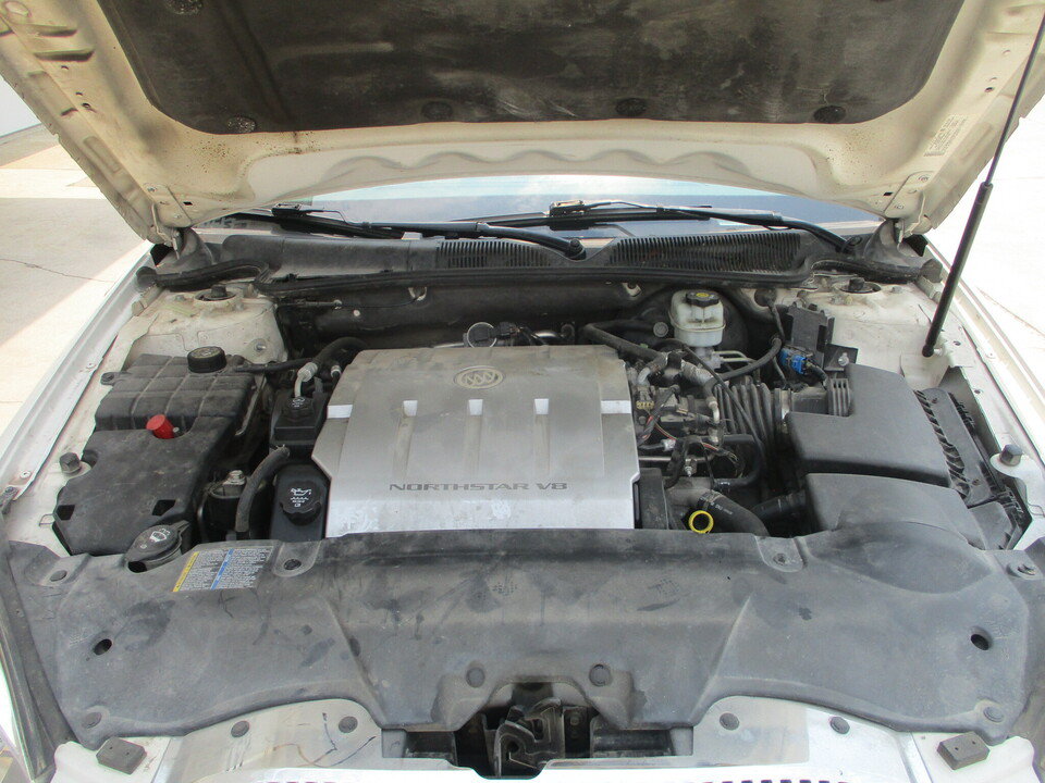 Used 2007 Buick Lucerne CXS w/ Driver Confidence Package FWD image 4