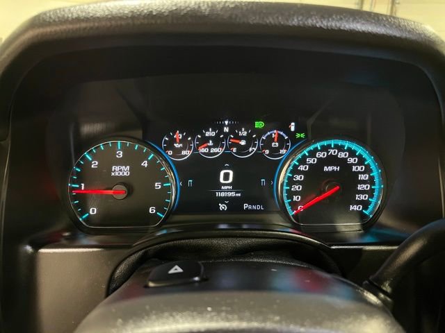 Used 2018 Chevrolet Suburban Premier image 27