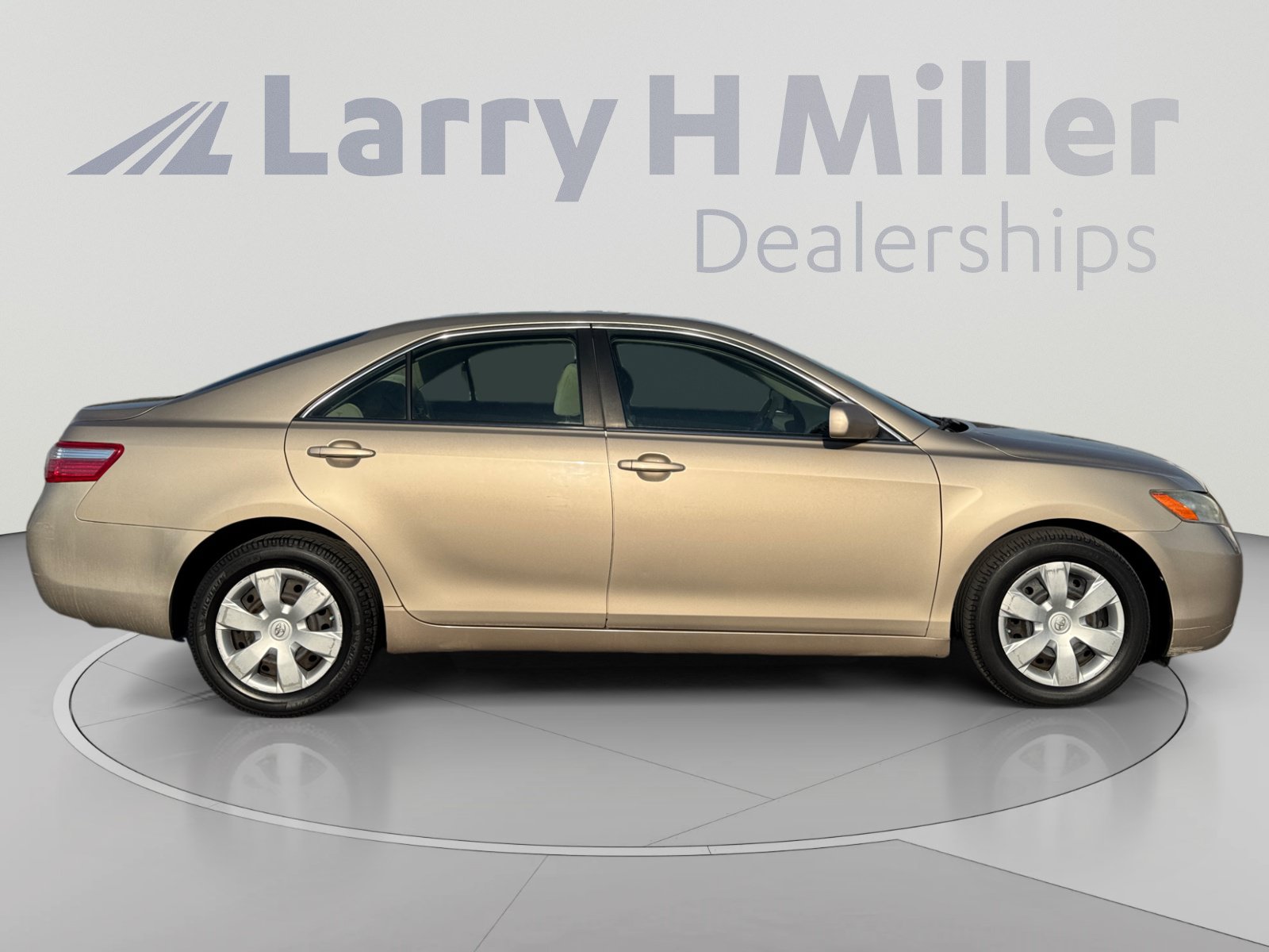 Used 2007 Toyota Camry LE FWD image 6