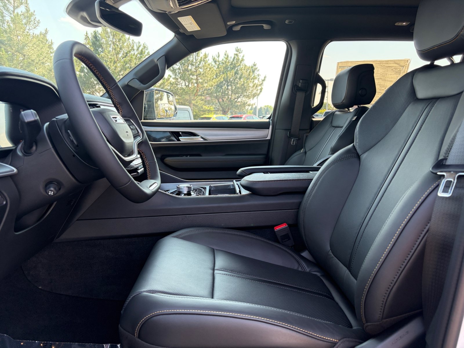 New 2026 Jeep Grand Wagoneer 4WD image 15