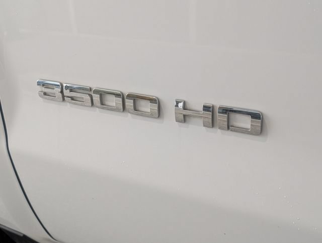 Used 2018 Chevrolet Silverado 3500 LT AWD/4WD image 10