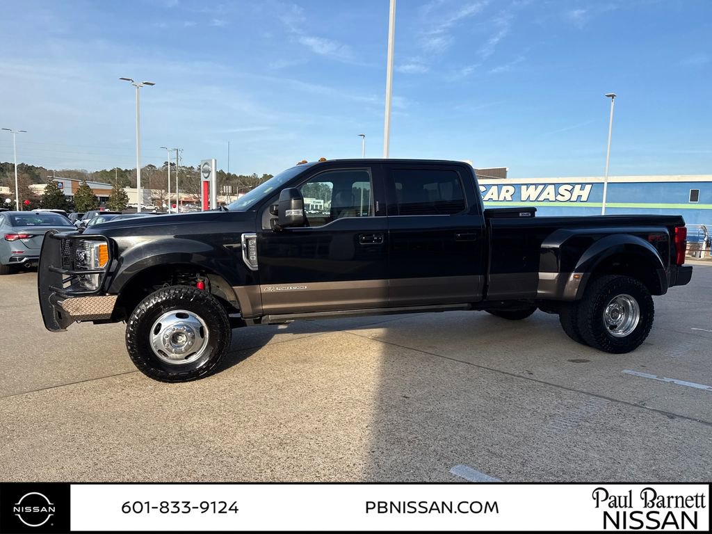 Used 2017 Ford F350 King Ranch w/ King Ranch Ultimate Package image 4