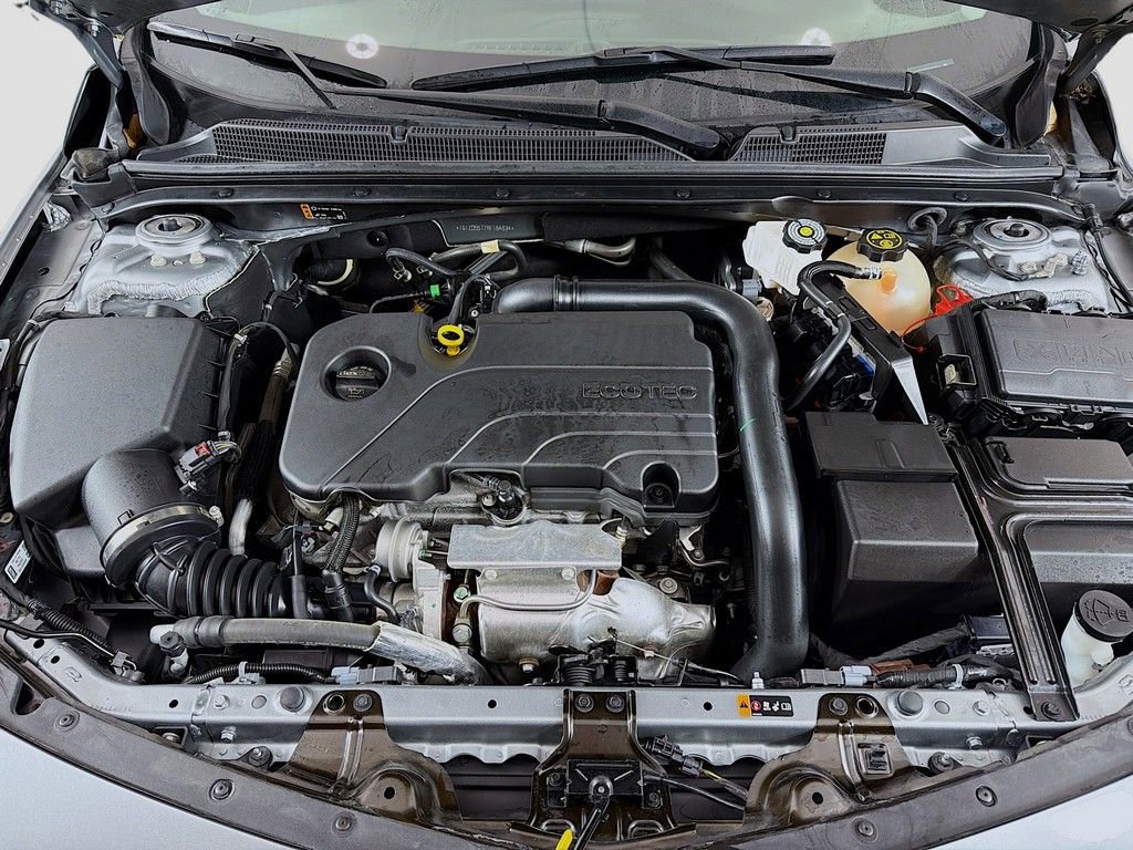 Used 2024 Chevrolet Malibu LT image 14