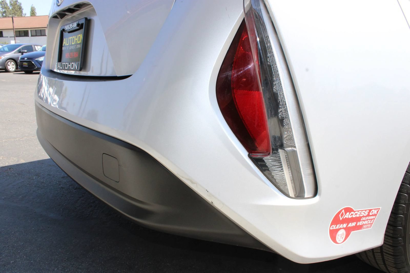 Used 2018 Toyota Prius Prime Premium FWD image 41