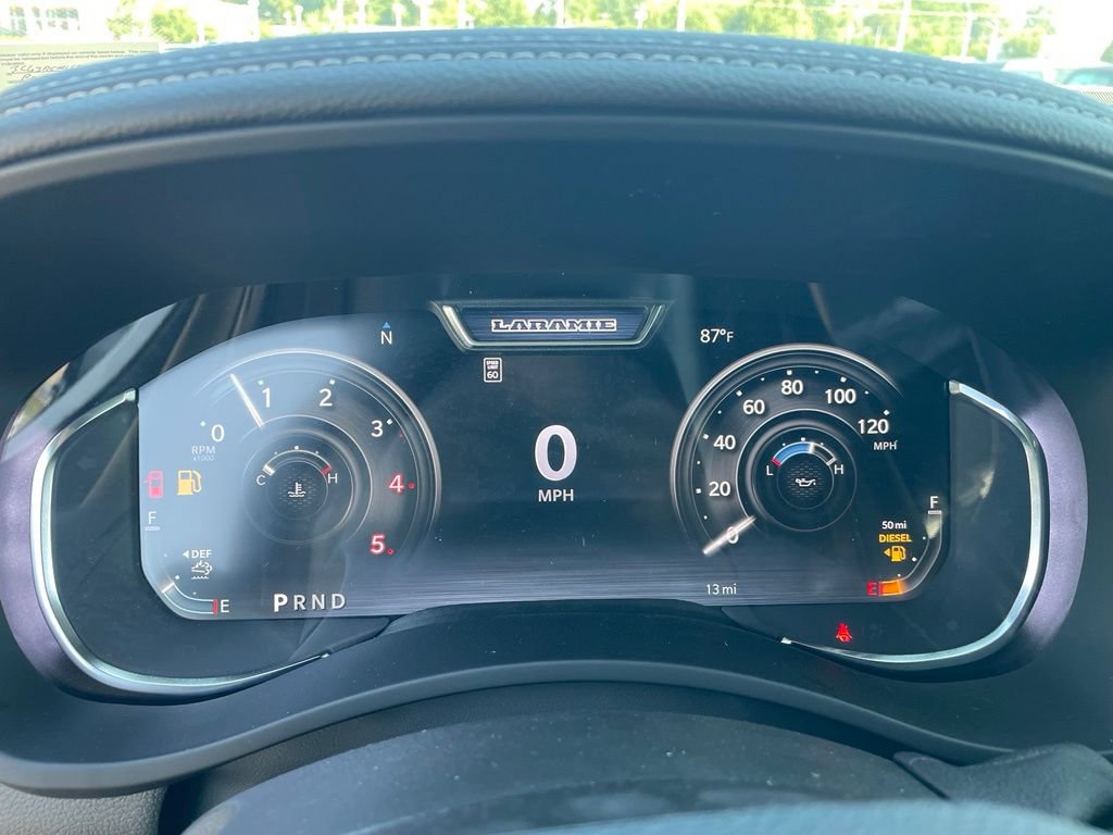 New 2026 RAM 2500 Laramie AWD/4WD image 31