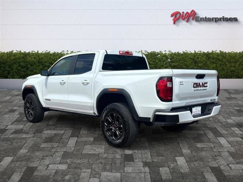 Used 2024 GMC Canyon Elevation image 2