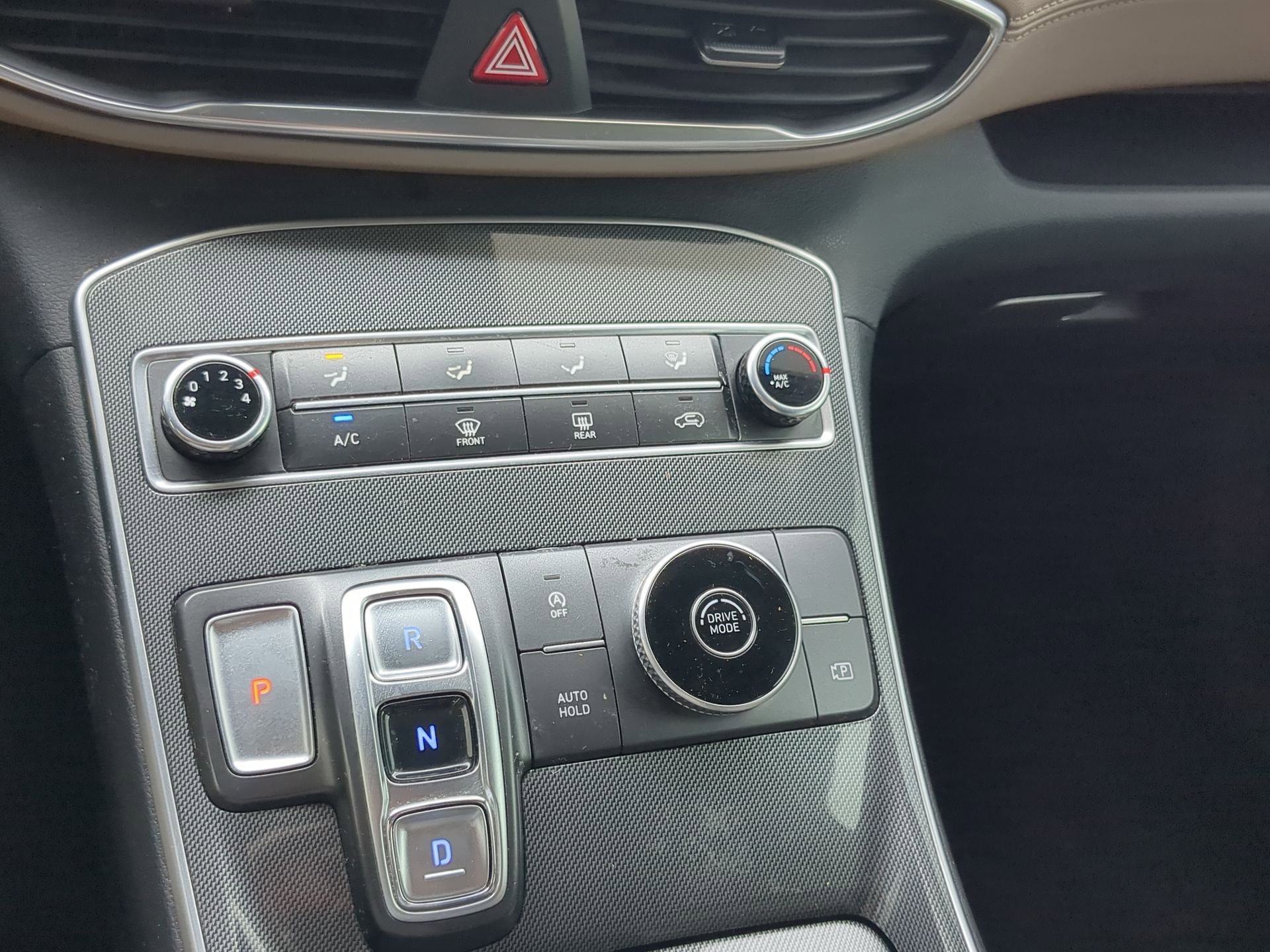 Used 2022 Hyundai Santa Fe SE FWD image 16