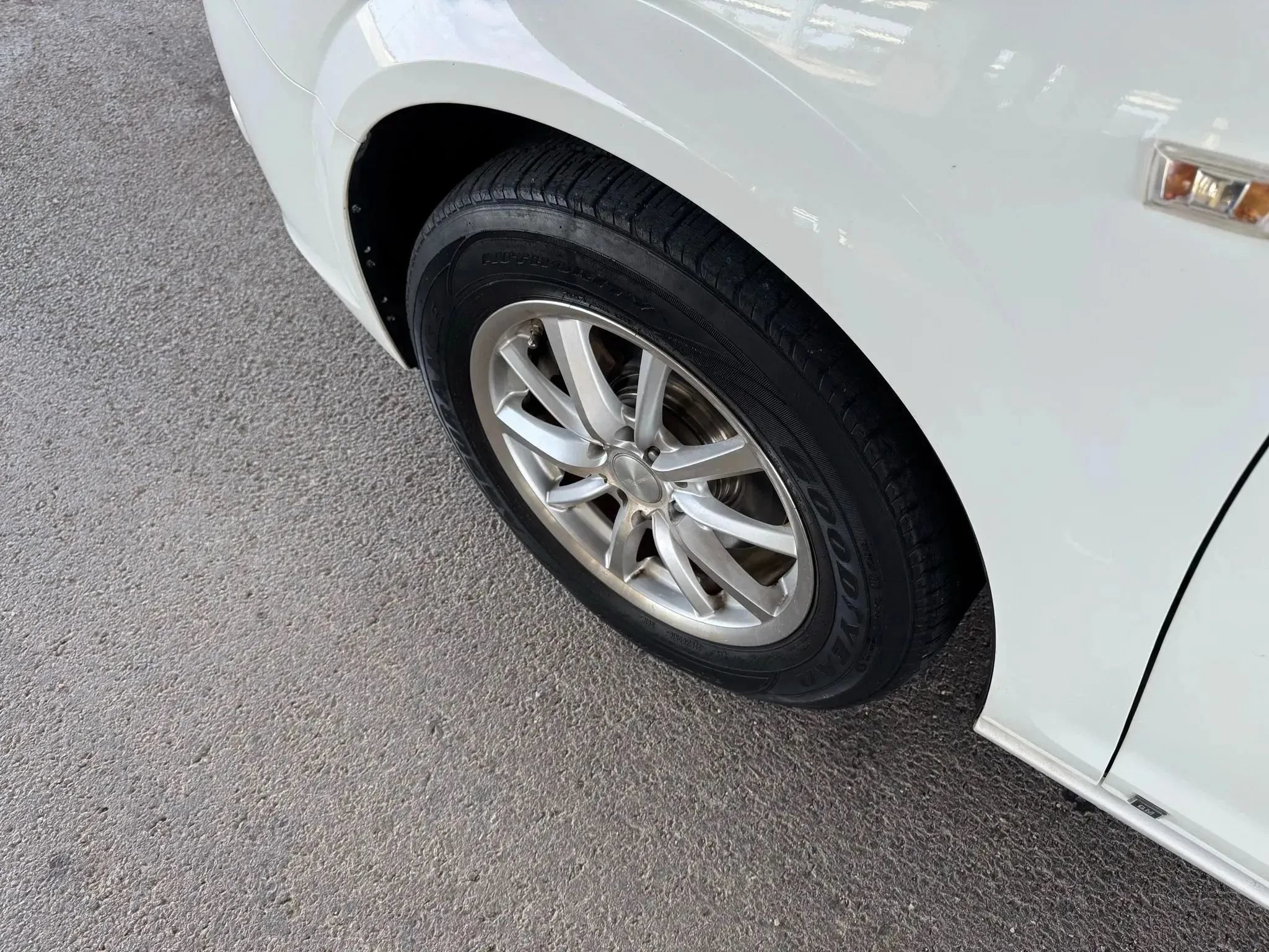 Used 2008 Saturn Aura XE FWD image 30