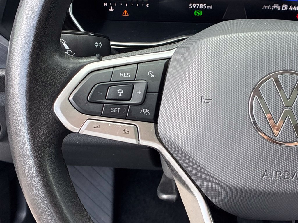 Used 2024 Volkswagen Jetta SE FWD image 32