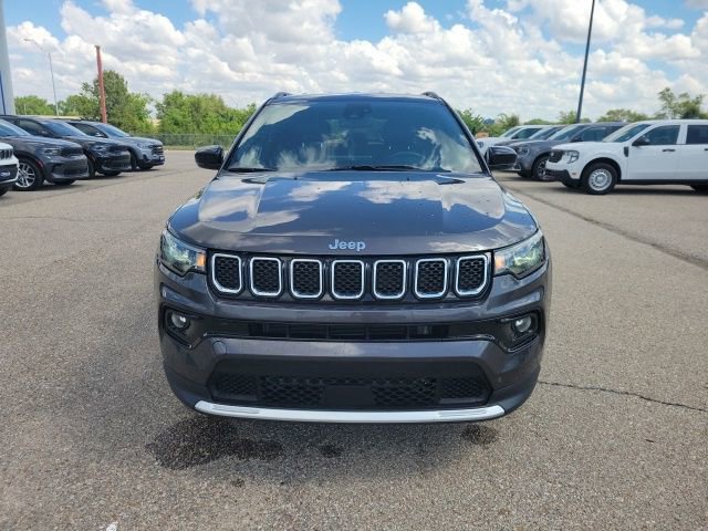 Used 2024 Jeep Compass Limited AWD/4WD image 18