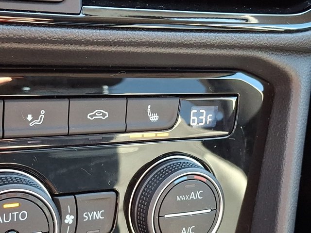 Certified 2023 Volkswagen Taos SEL AWD/4WD image 31