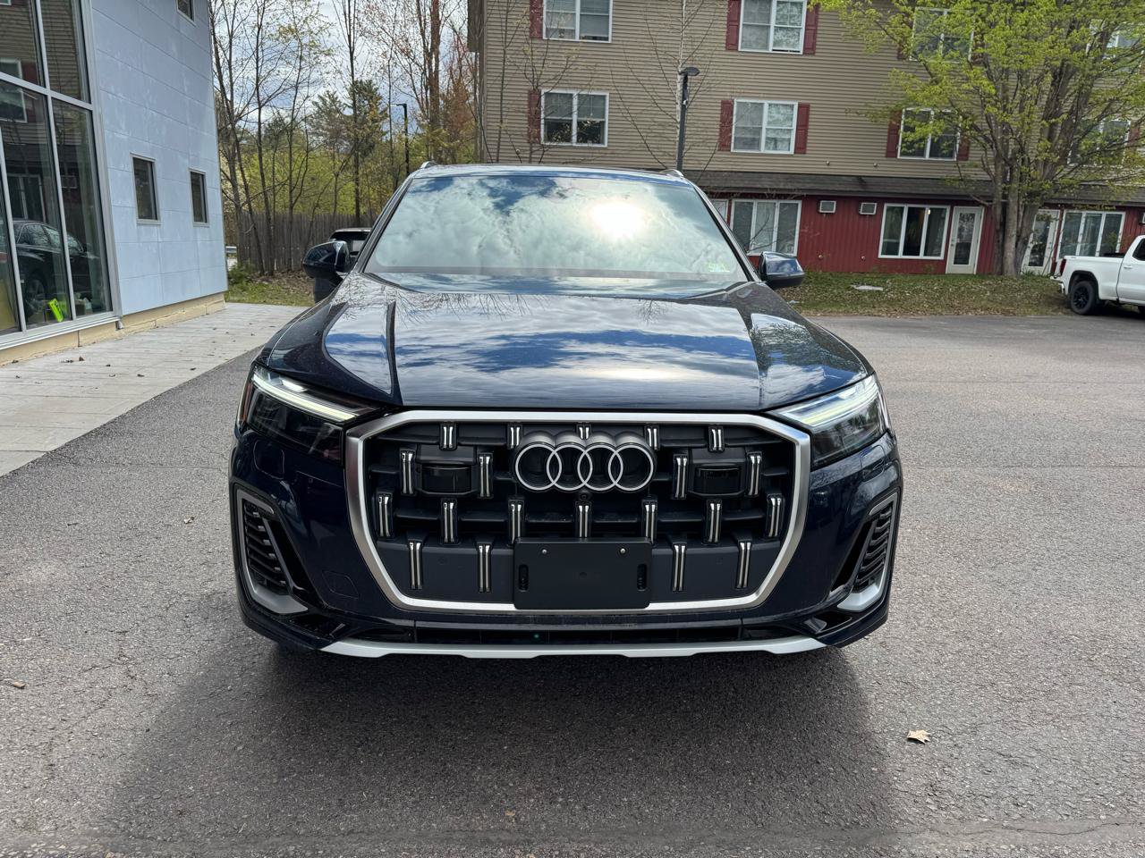 Used 2025 Audi Q7 3.0T Premium w/ Convenience Package AWD/4WD image 8