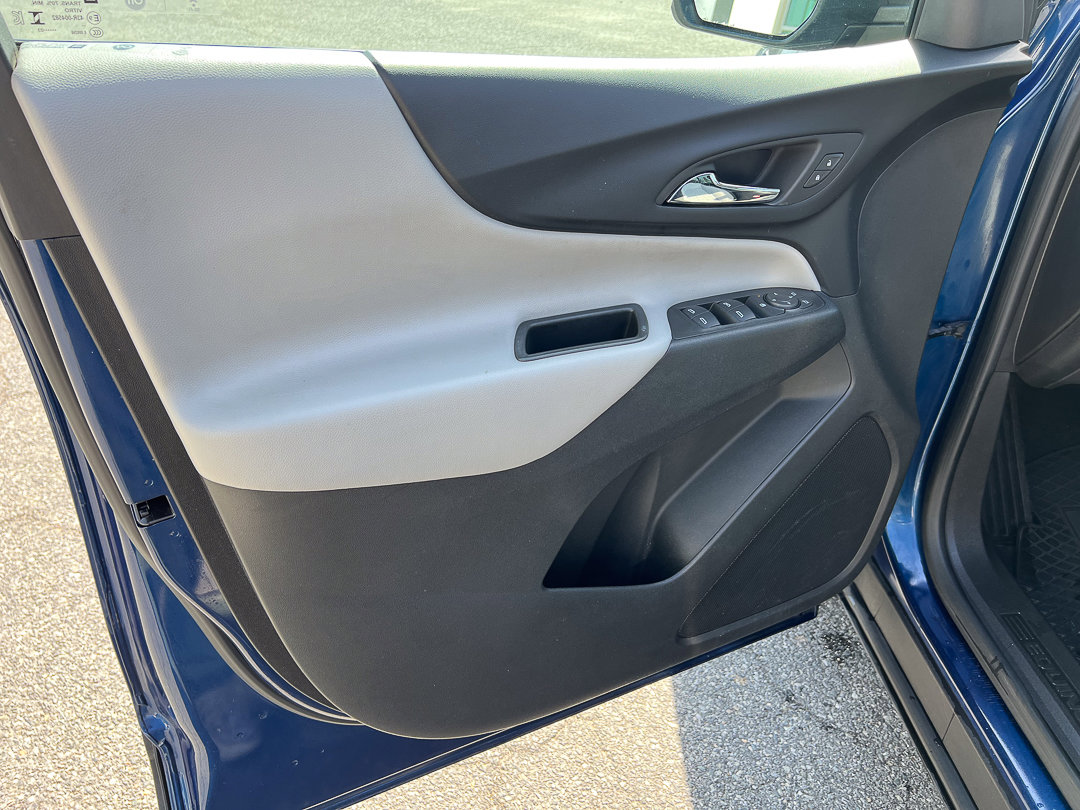 Used 2023 Chevrolet Equinox LS image 11