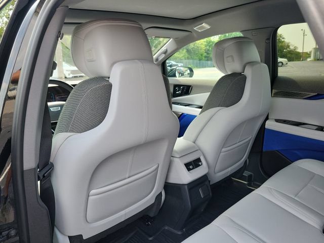 New 2027 Cadillac Optiq Luxury w/ LPO, Floor Liner Package AWD/4WD image 26