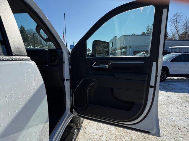 Certified 2025 Chevrolet Silverado 2500 LT w/ Convenience Package image 28