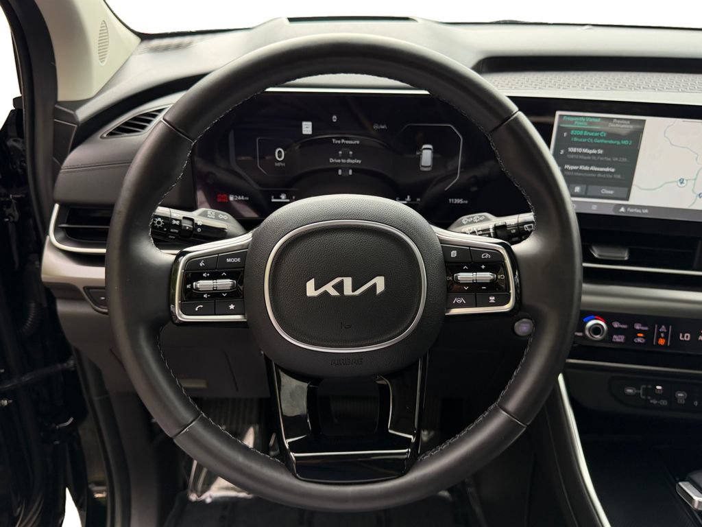 Used 2025 Kia Carnival SX Prestige FWD image 18