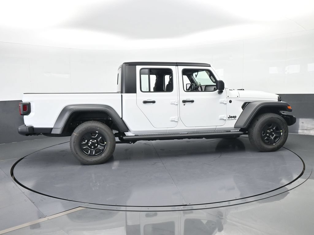 New 2026 Jeep Gladiator Sport AWD/4WD image 7