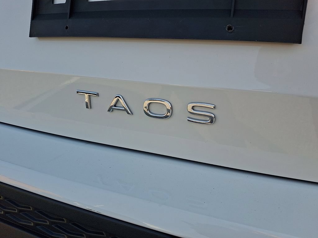 Used 2022 Volkswagen Taos SEL AWD/4WD image 35