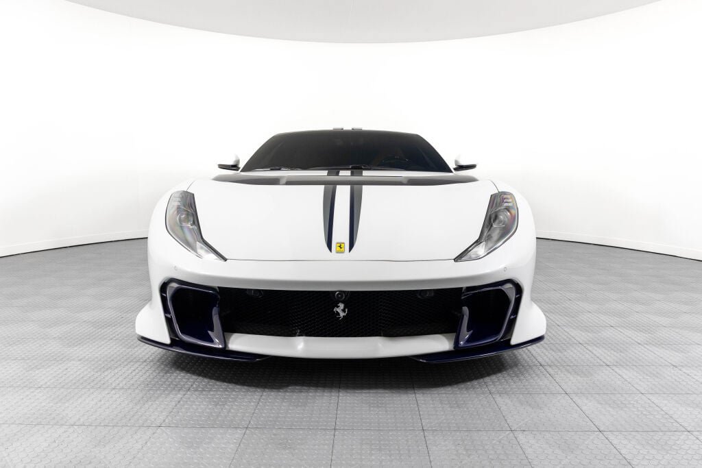 Used 2023 Ferrari 812 Competizione RWD image 16