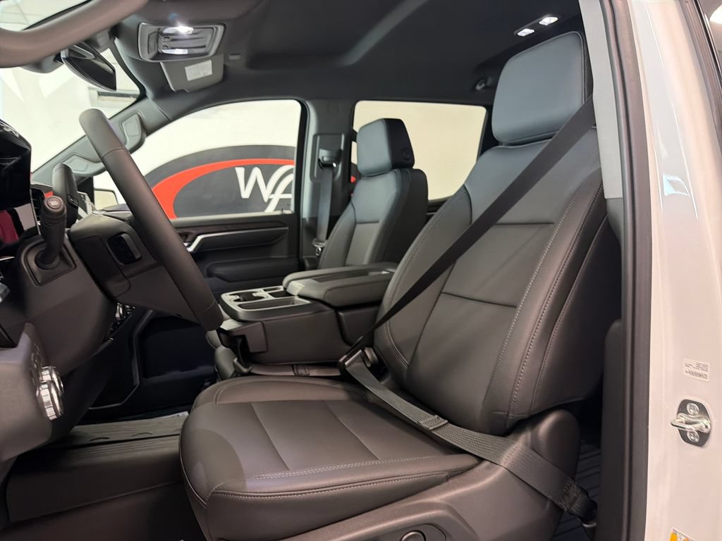 New 2026 GMC Sierra 1500 SLT AWD/4WD image 13