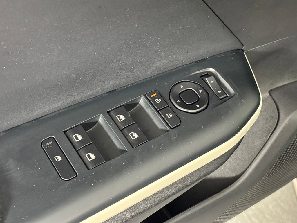 Used 2025 Kia K4 GT-Line image 11
